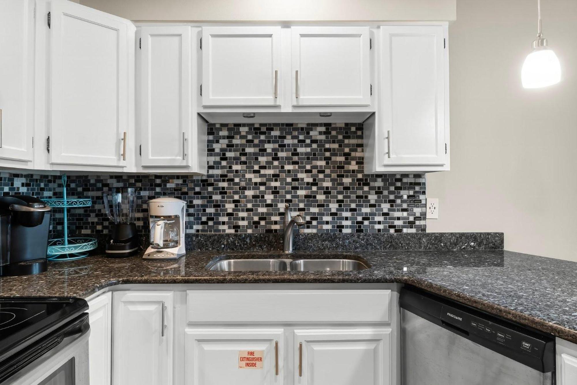 דסטין Seacove 7E 2 Bedroom Condo מראה חיצוני תמונה